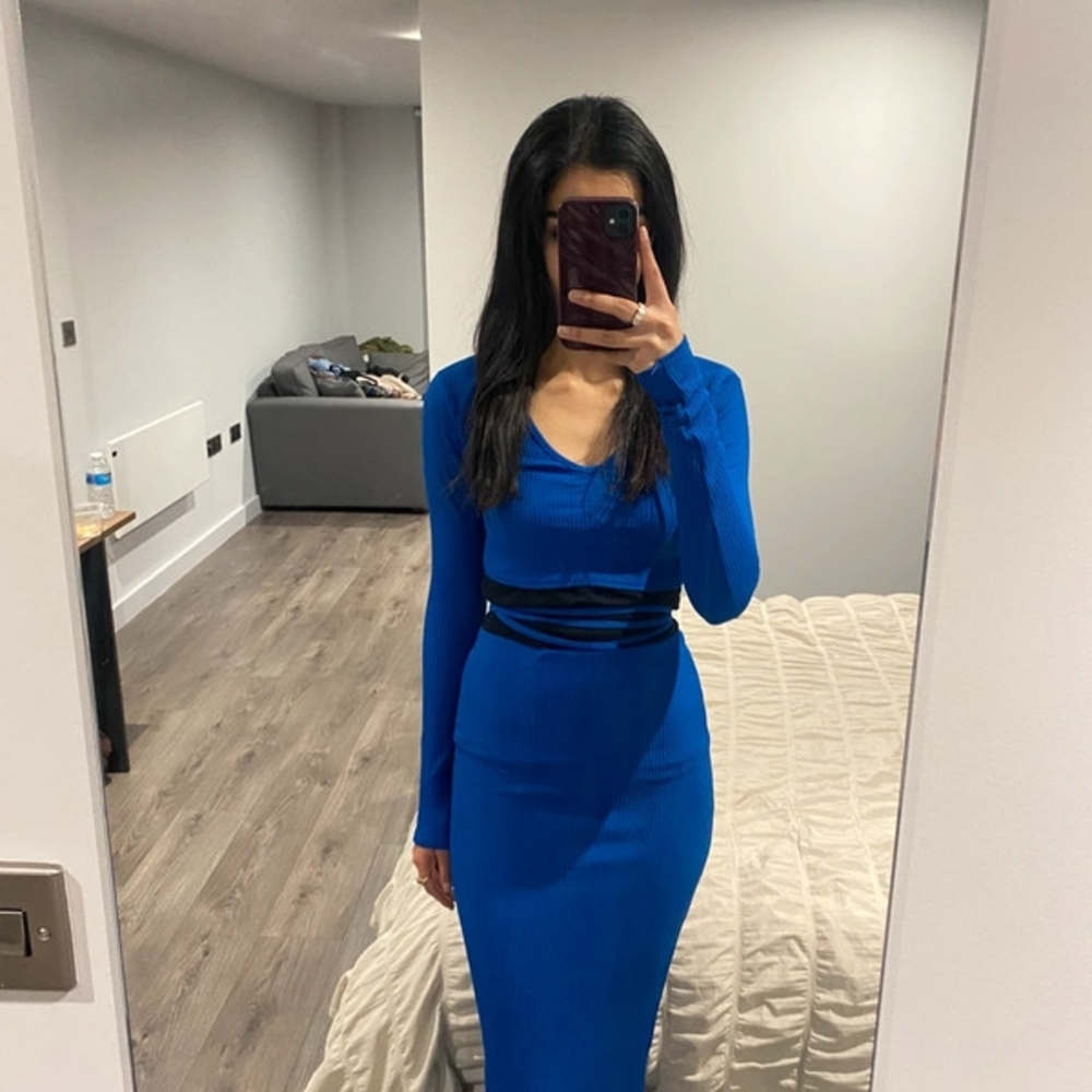 Elegant Blue Long Sleeve Dress
